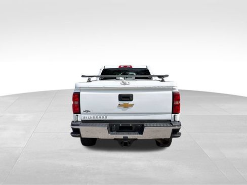 Used 2019 Chevrolet Silverado 2500 W/T AWD/4WD image 4