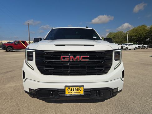 Used 2025 GMC Sierra 1500 Elevation w/ X31 Off-Road Package AWD/4WD image 8