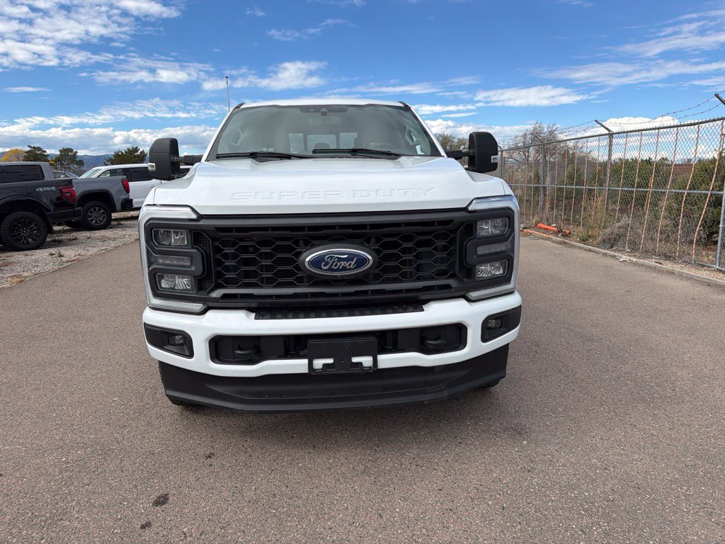 Used 2023 Ford F350 XLT w/ XLT Premium Package AWD/4WD image 2