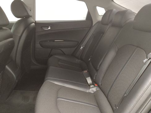 Used 2019 Kia Optima S FWD image 18