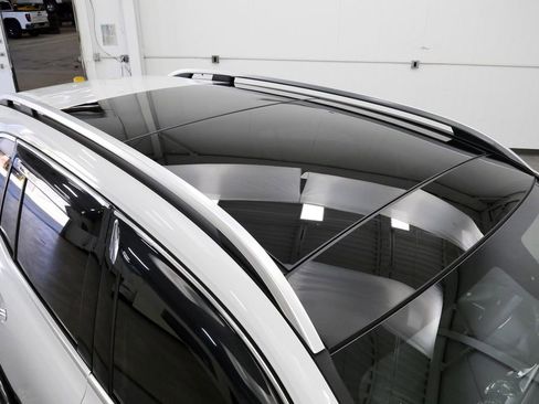 Used 2021 Mercedes-Benz GLB 250 4MATIC image 38