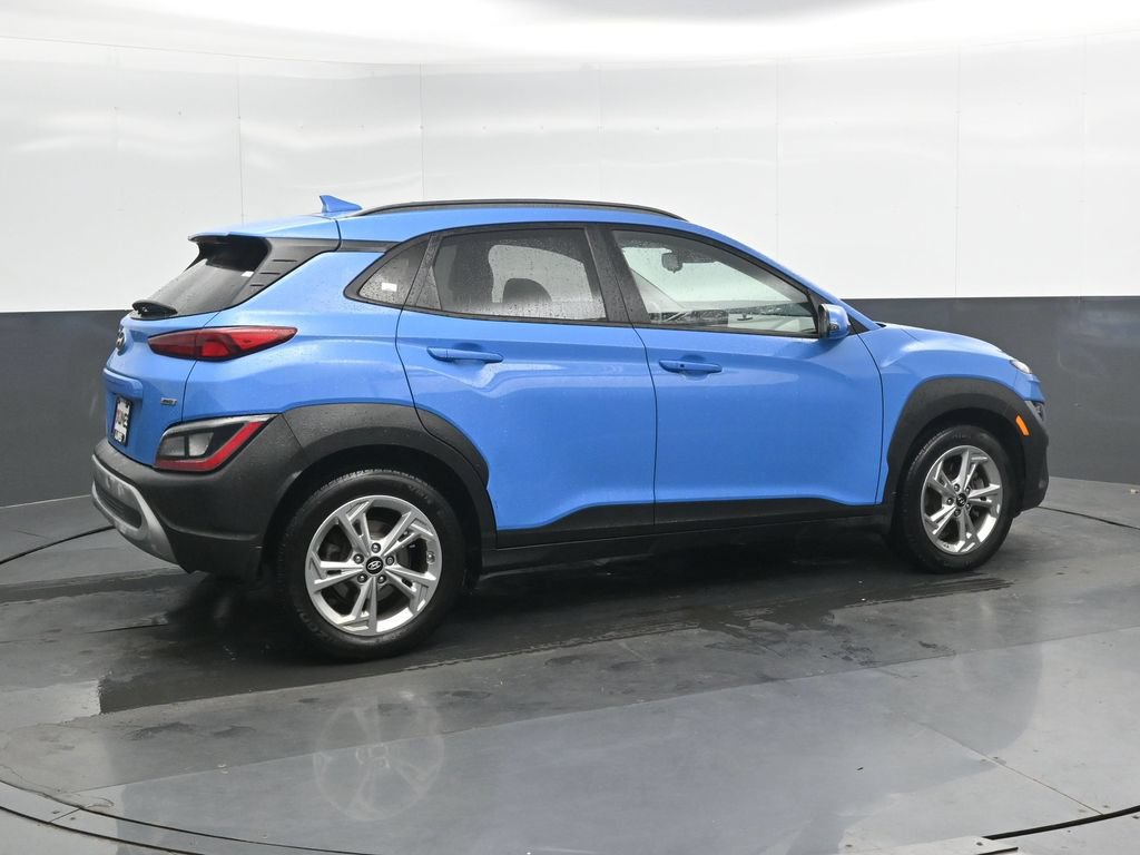 Used 2022 Hyundai Kona SEL AWD/4WD image 3