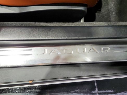 Used 2018 Jaguar F-TYPE Convertible image 29