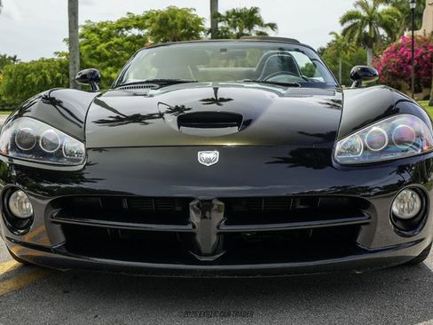 Used 2005 Dodge Viper SRT-10 RWD image 13