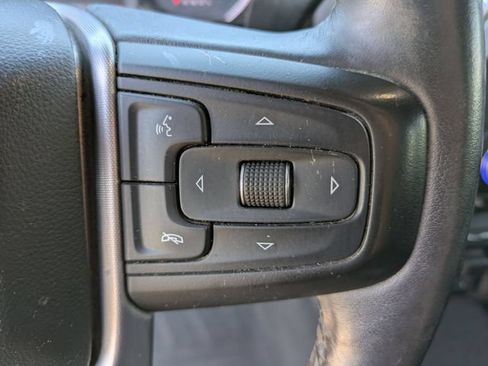 Used 2019 GMC Sierra 1500 SLE w/ SLE Value Package AWD/4WD image 10