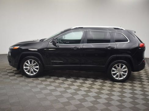 Used 2017 Jeep Cherokee Limited AWD/4WD image 11