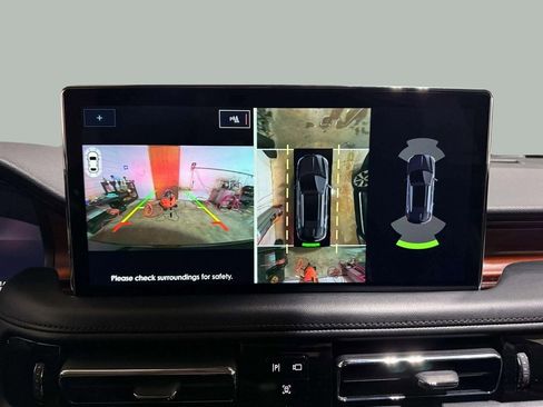 Certified 2021 Lincoln Nautilus Reserve w/ Equipment Group 201A image 14