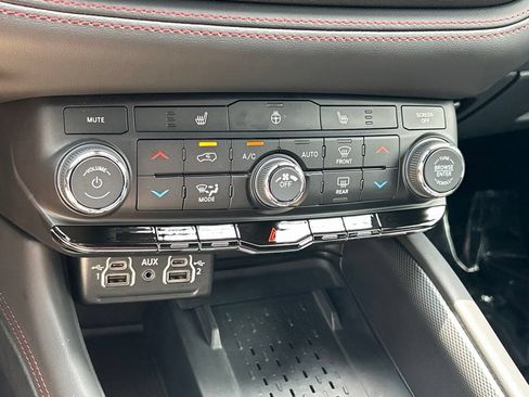 Used 2026 Dodge Durango GT w/ Blacktop Package AWD/4WD image 35