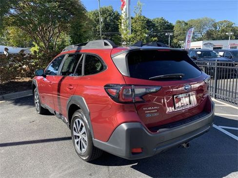 Used 2024 Subaru Outback Premium image 6