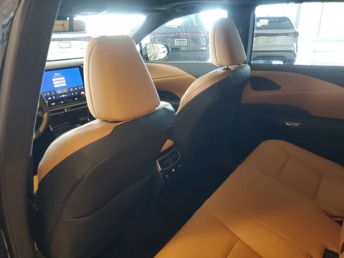 Used 2025 Lexus RX 350 Premium w/ Convenience Package FWD image 16