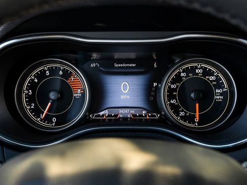 Used 2022 Jeep Cherokee Trailhawk w/ Premium Leather Package image 28