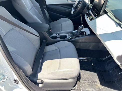 Used 2026 Toyota Corolla SE FWD image 9