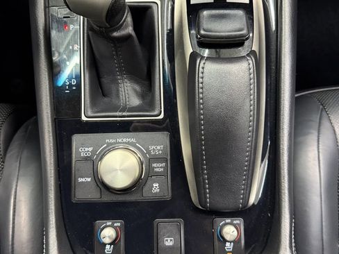 Used 2015 Lexus LS 460 AWD w/ F Sport Package image 26