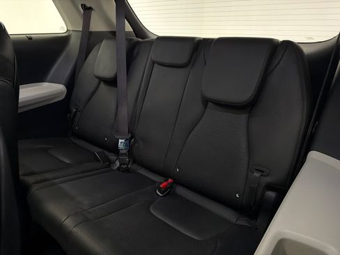 Used 2024 Kia Carnival SX Prestige FWD image 17