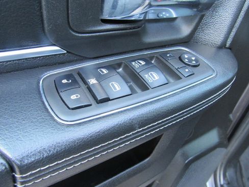 Used 2021 RAM 1500 Classic Warlock w/ Electronics Group AWD/4WD image 17