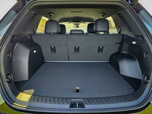 New 2026 GMC Terrain AT4 AWD/4WD image 34