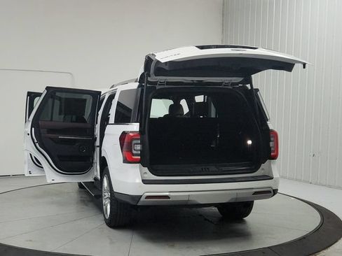 Used 2024 Ford Expedition Limited RWD image 14