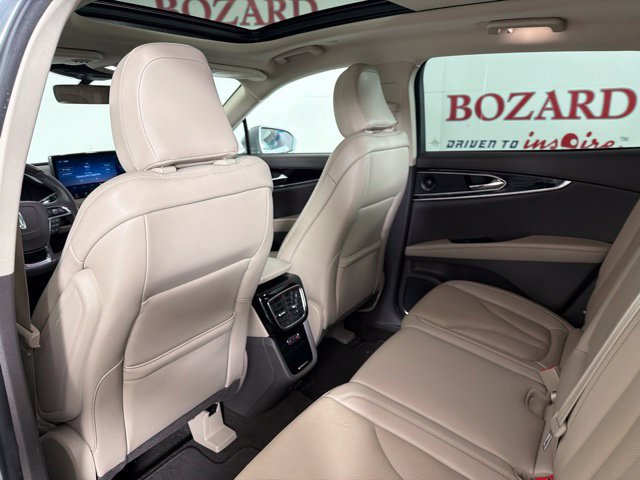 Used 2023 Lincoln Nautilus Reserve w/ Luxury Package AWD/4WD image 24