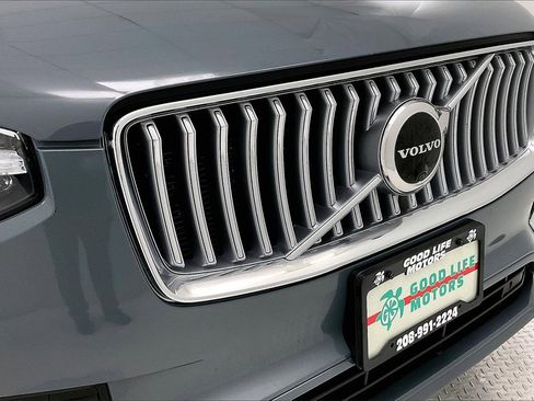 Used 2023 Volvo XC90 B6 Plus image 25