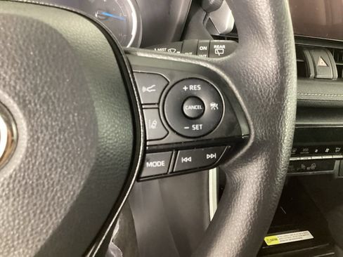 Used 2024 Toyota RAV4 AWD Hybrid image 15