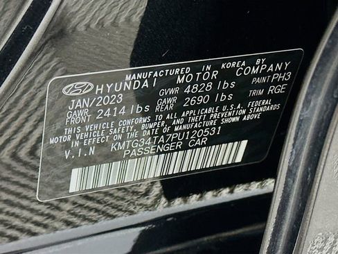 Used 2023 Genesis G70 2.0T w/ Sport Prestige Package image 28