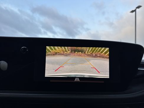 Used 2025 Buick Envista Preferred w/ Convenience I Package image 24