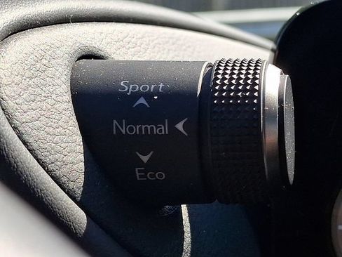 Certified 2024 Lexus ES 350 w/ Premium Package FWD image 24
