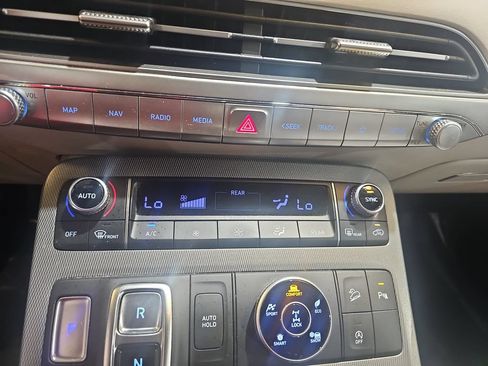 Used 2021 Hyundai Palisade SEL w/ Premium Package AWD/4WD image 25