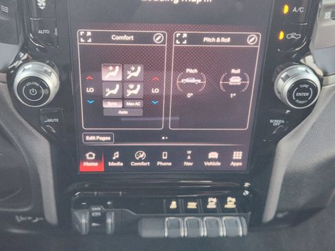 Used 2025 RAM 2500 Tradesman AWD/4WD image 19