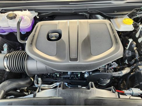 New 2026 RAM 1500 4x4 Crew Cab image 23