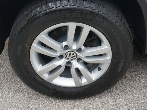 Used 2016 Volkswagen Tiguan S AWD/4WD image 17