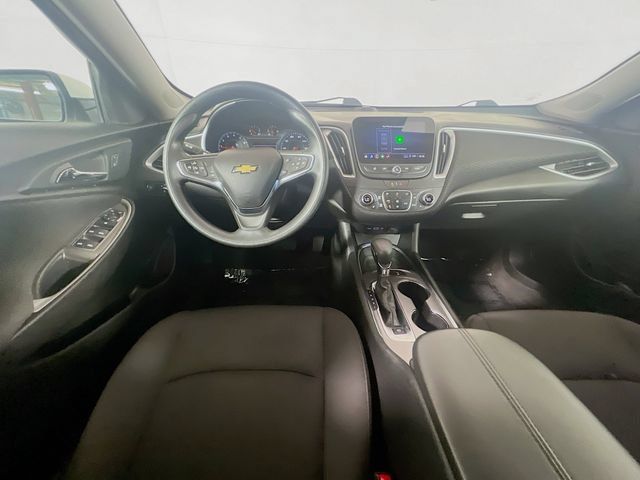 Used 2025 Chevrolet Malibu LT FWD image 21