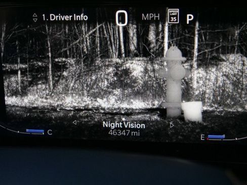 Used 2022 Jeep Grand Wagoneer Series III w/ Rear Seat Video Group 1 image 8