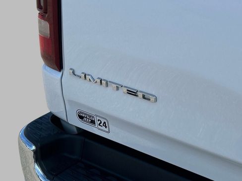 Used 2020 RAM 1500 Limited AWD/4WD image 14