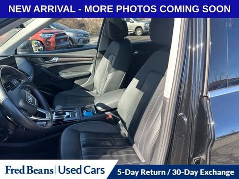 Used 2021 Audi Q5 2.0T Premium w/ Convenience Package image 9