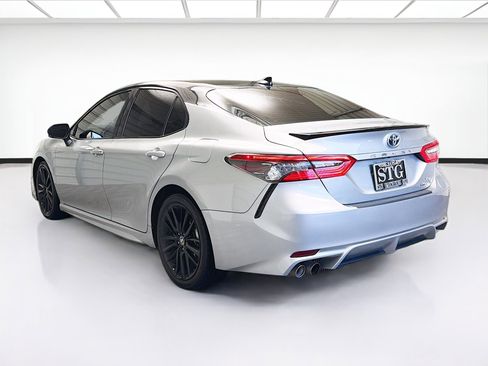 Used 2022 Toyota Camry XSE image 6
