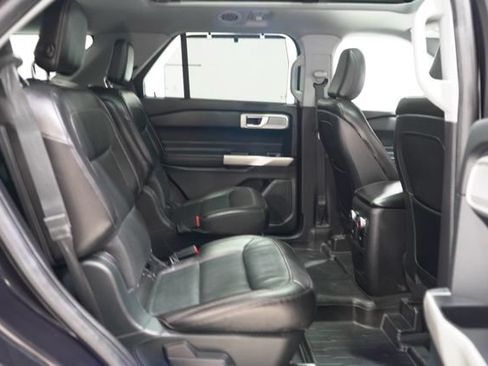 Used 2020 Ford Explorer Limited AWD/4WD image 40