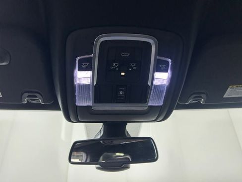 Used 2019 RAM 1500 Laramie w/ Sport Appearance Package AWD/4WD image 25
