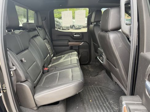 Used 2020 Chevrolet Silverado 1500 High Country w/ Technology Package image 9