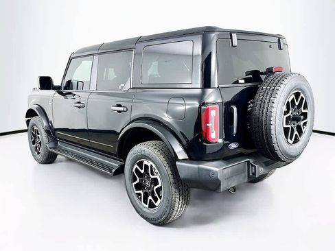 New 2026 Ford Bronco Outer Banks image 4