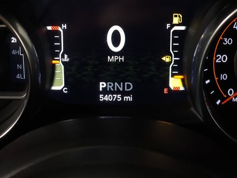 Used 2020 Jeep Gladiator Sport w/ Quick Order Package 24S image 20