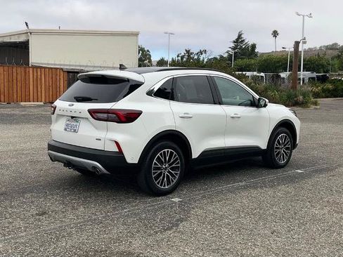 Certified 2024 Ford Escape SE w/ PHEV Premium Package FWD image 5