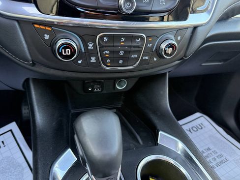 Used 2023 Chevrolet Traverse Premier w/ Redline Edition FWD image 28