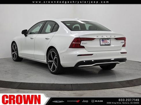Used 2024 Volvo S60 B5 Plus AWD/4WD image 5