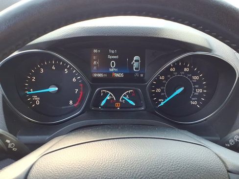 Used 2019 Ford Escape Titanium w/ U9j03 - Titanium Tow Package AWD/4WD image 20