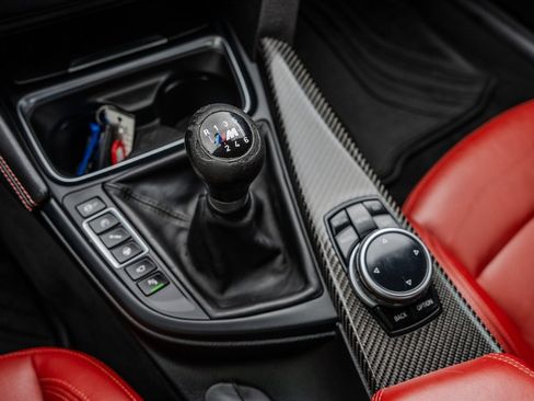 Used 2015 BMW M4 Coupe w/ Executive Package image 22