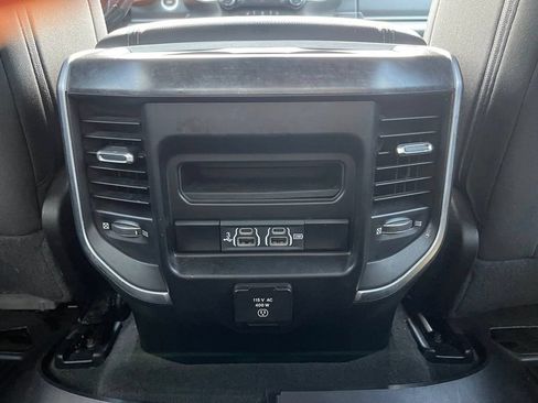 Used 2020 RAM 1500 Big Horn AWD/4WD image 45