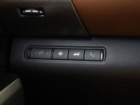 Used 2025 Nissan Pathfinder Platinum w/ Cargo Package FWD image 24