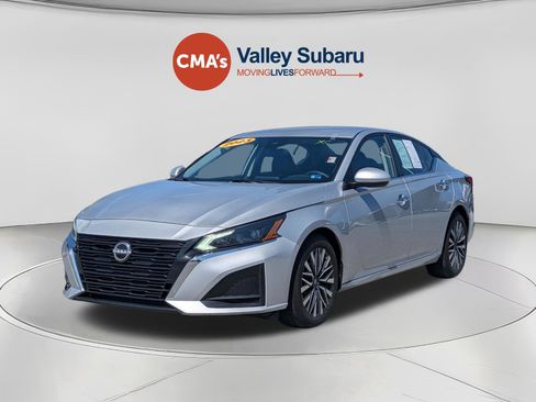 Used 2023 Nissan Altima 2.5 SV FWD image 1