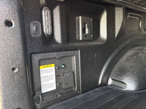 Used 2021 Ford F150 Raptor w/ Equipment Group 801A High AWD/4WD image 8